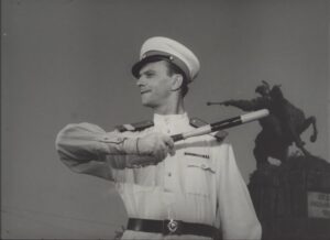 Штепсель одружує Тарапуньку.mp4_snapshot_00.13.50_[2024.01.21_22.33.54]