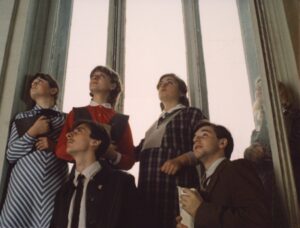 1985 - Які ж були ми молоді (Михайло Бєліков).mp4_snapshot_01.18.21_[2024.02.03_20.28.20]