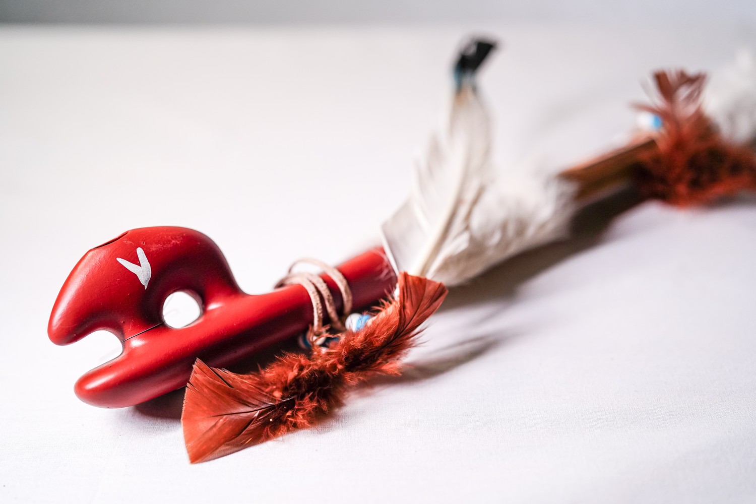 Подарунок «Люлька миру» олімпійській делегації України на зимових олімпійських іграх в Солк-Лейк-Сіті в 2002 році.